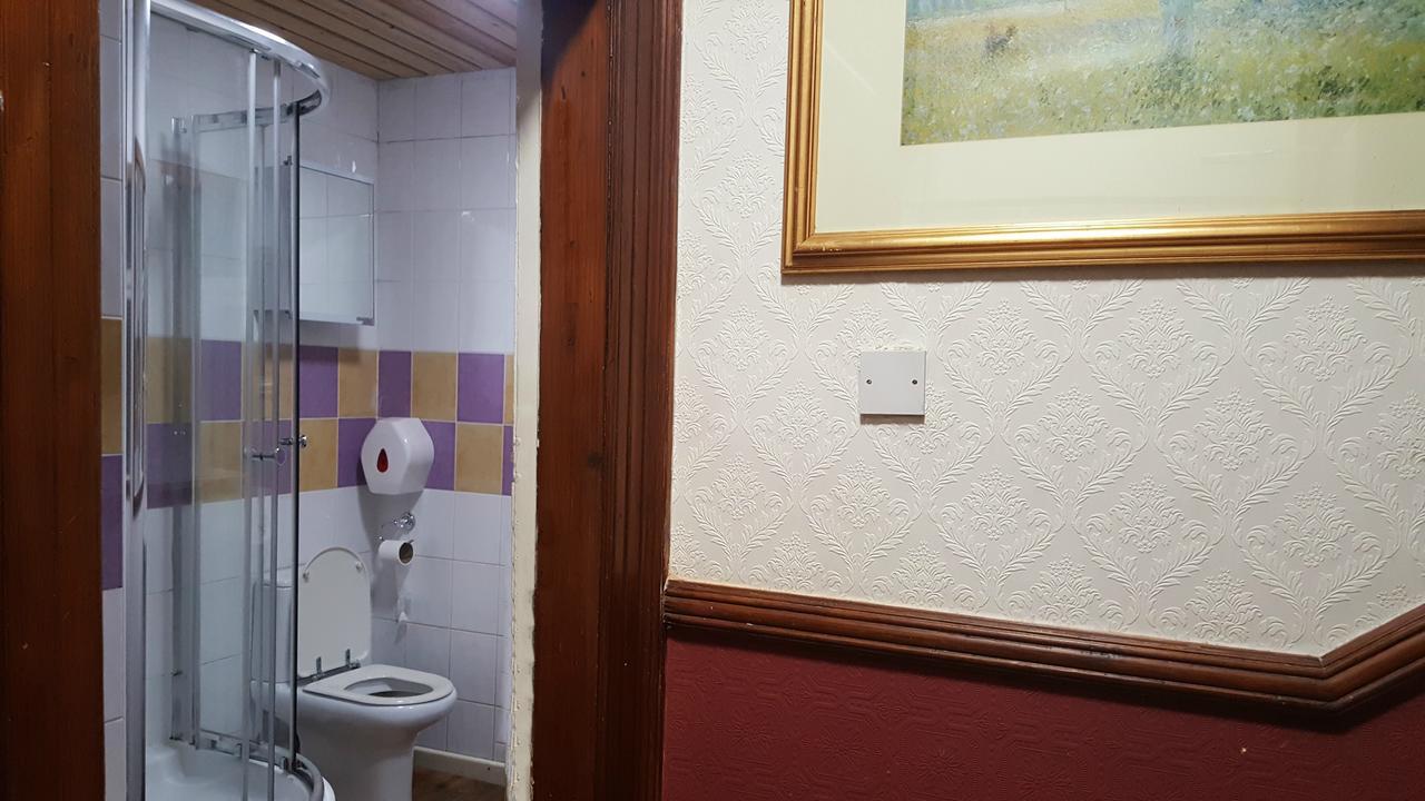 Anfield Road Euro Hostel Ливерпуль Экстерьер фото