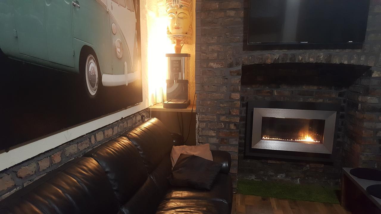 Anfield Road Euro Hostel Ливерпуль Экстерьер фото