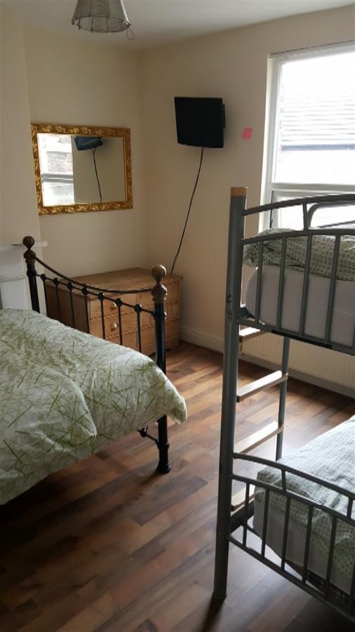 Anfield Road Euro Hostel Ливерпуль Номер фото