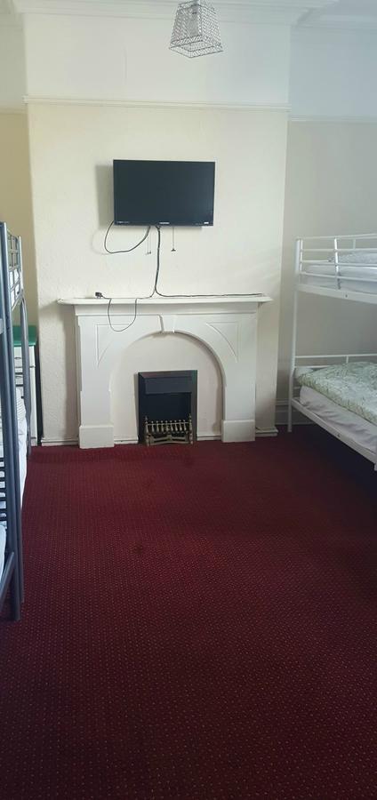 Anfield Road Euro Hostel Ливерпуль Номер фото
